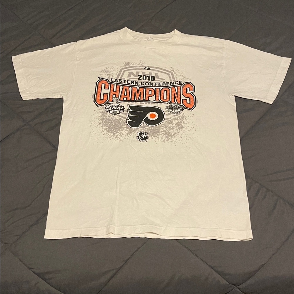 Philadelphia Flyers 2010  Eastern Conference Champions T-Shirt size medium